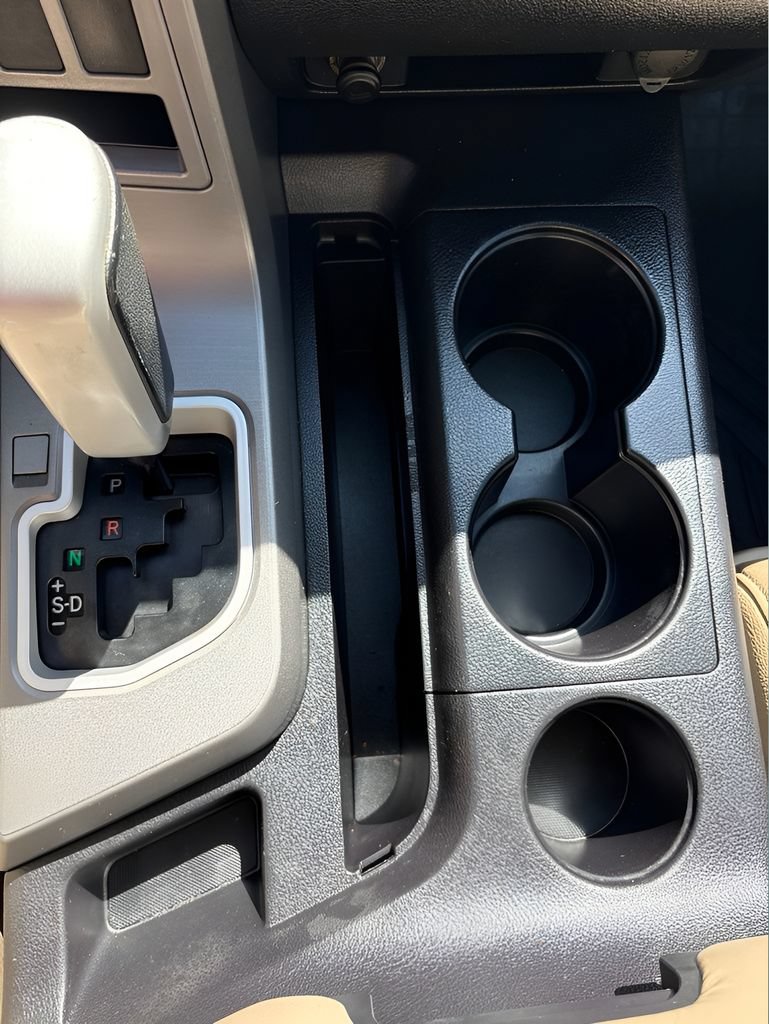 Used 2015 Toyota Sequoia Limited RWD image 34