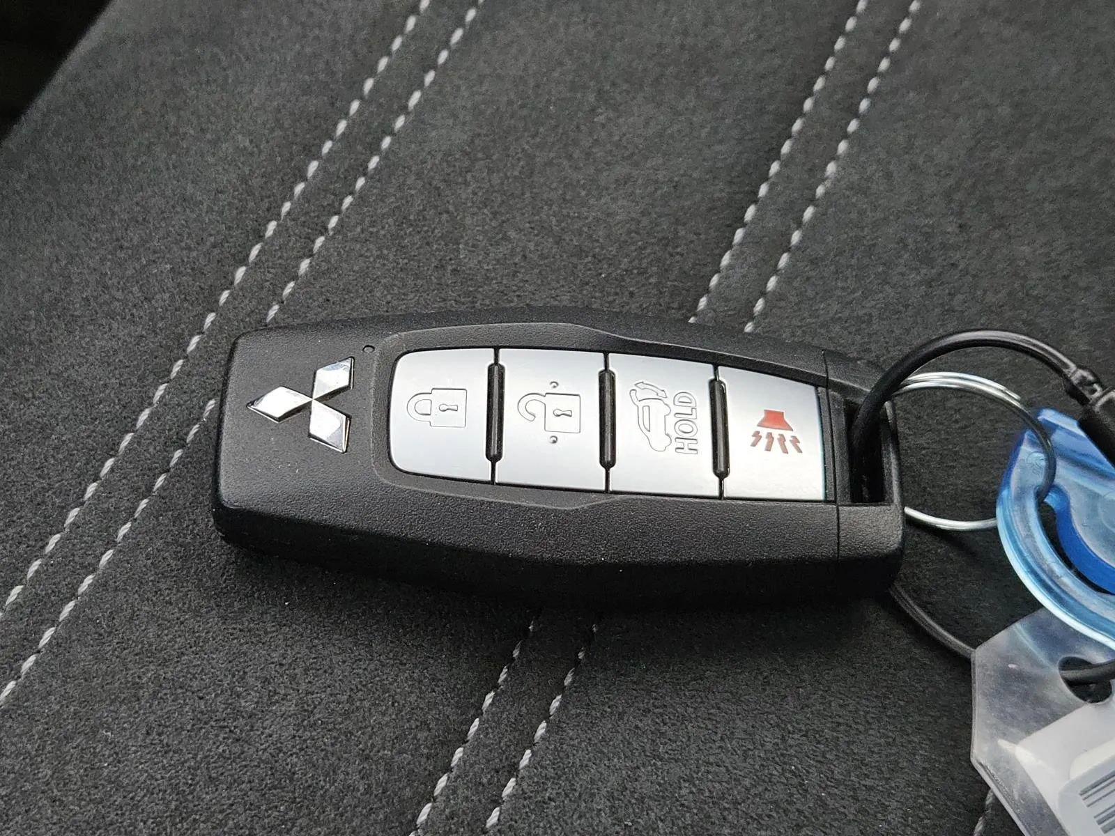 Used 2024 Mitsubishi Outlander SE Black Edition image 30