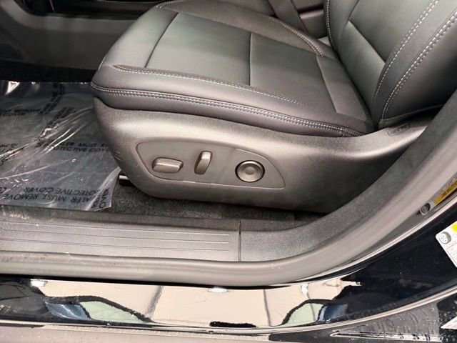 New 2026 Chevrolet Equinox EV LT FWD image 13