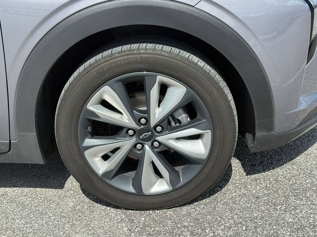 Certified 2023 Chevrolet Bolt EUV LT w/ Convenience Package FWD image 10