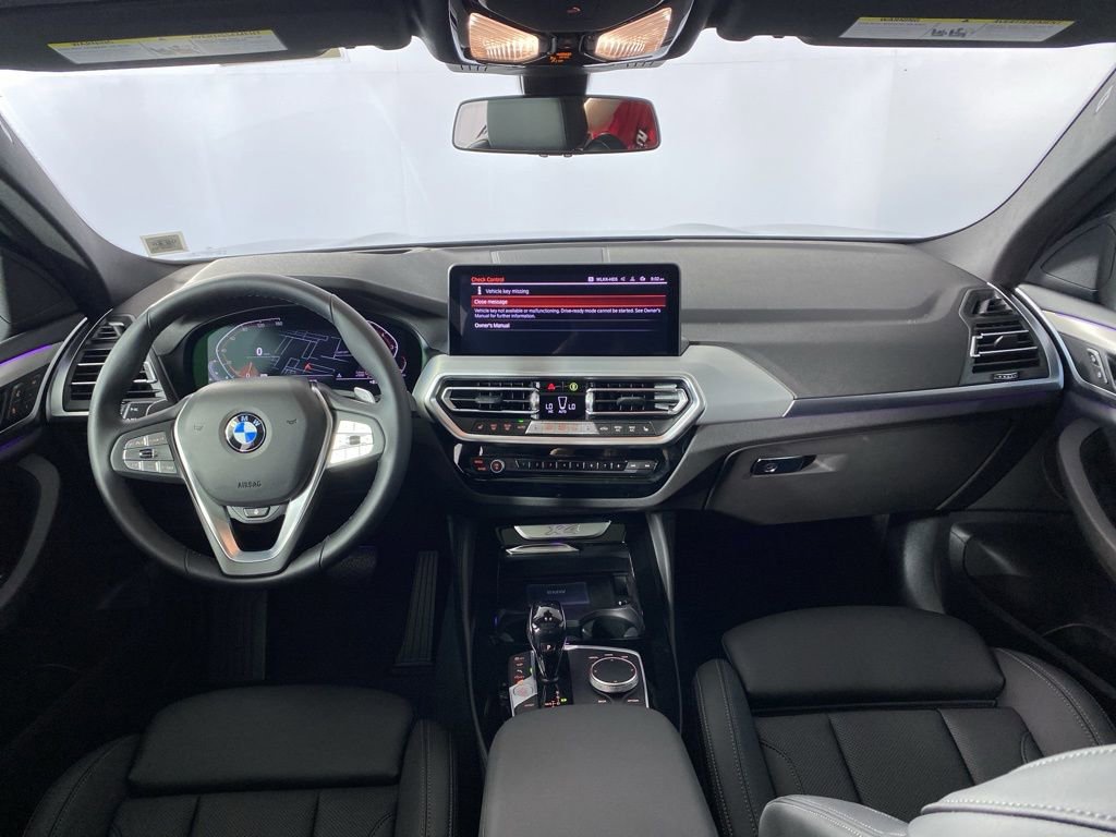 Used 2025 BMW X4 xDrive30i w/ Premium Package image 2