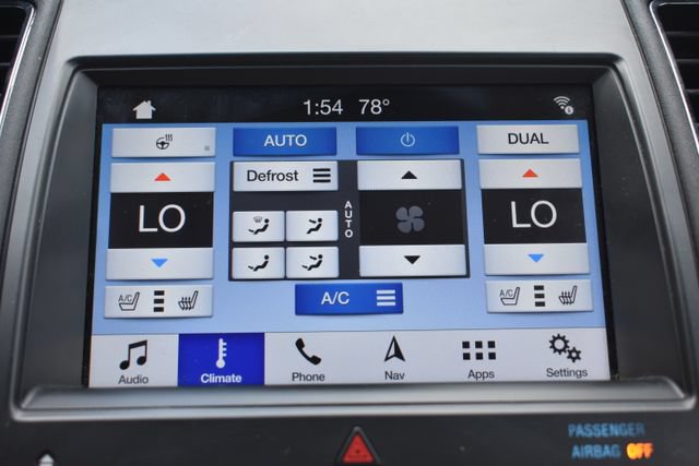 Used 2018 Ford Taurus Limited FWD image 29