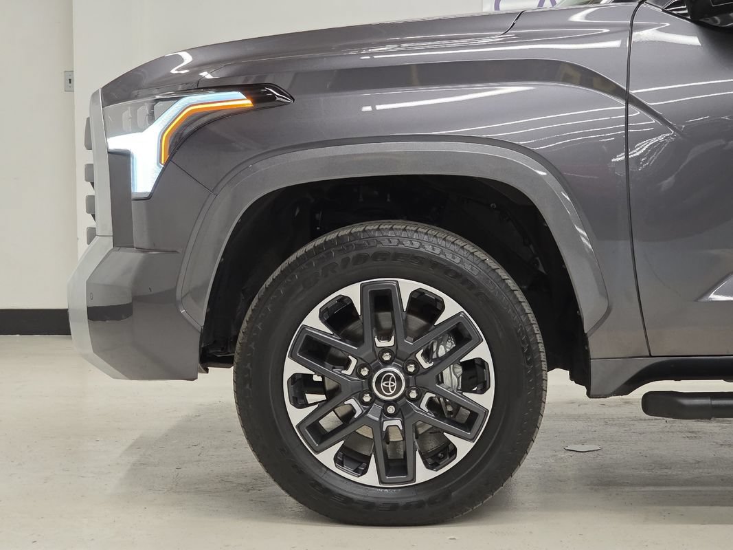 Used 2024 Toyota Tundra Limited AWD/4WD image 38