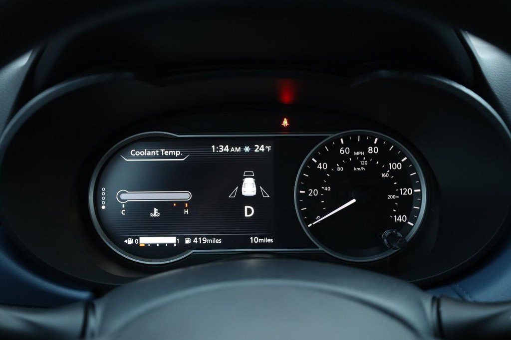 New 2025 Nissan Versa SV w/ Trunk Package image 10