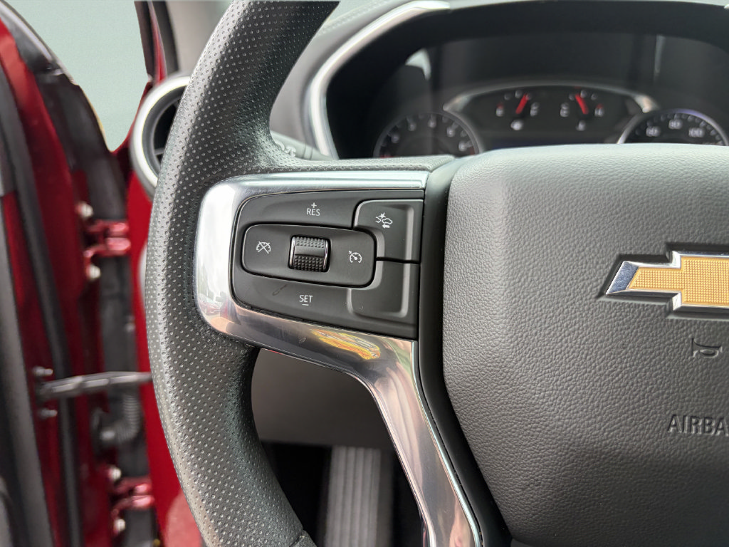 Used 2023 Chevrolet Blazer LT FWD image 29