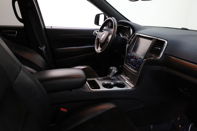 Used 2017 Jeep Grand Cherokee Altitude image 13