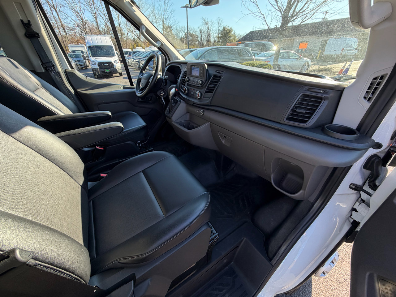 Used 2020 Ford Transit 350 XL image 27