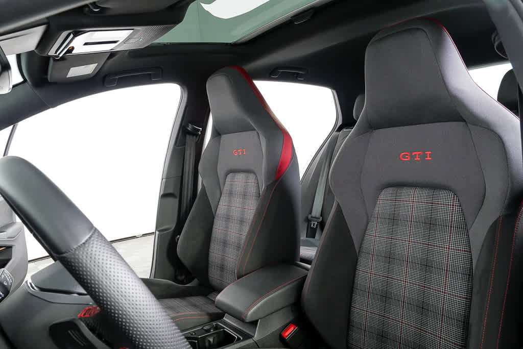 Used 2023 Volkswagen GTI SE image 8