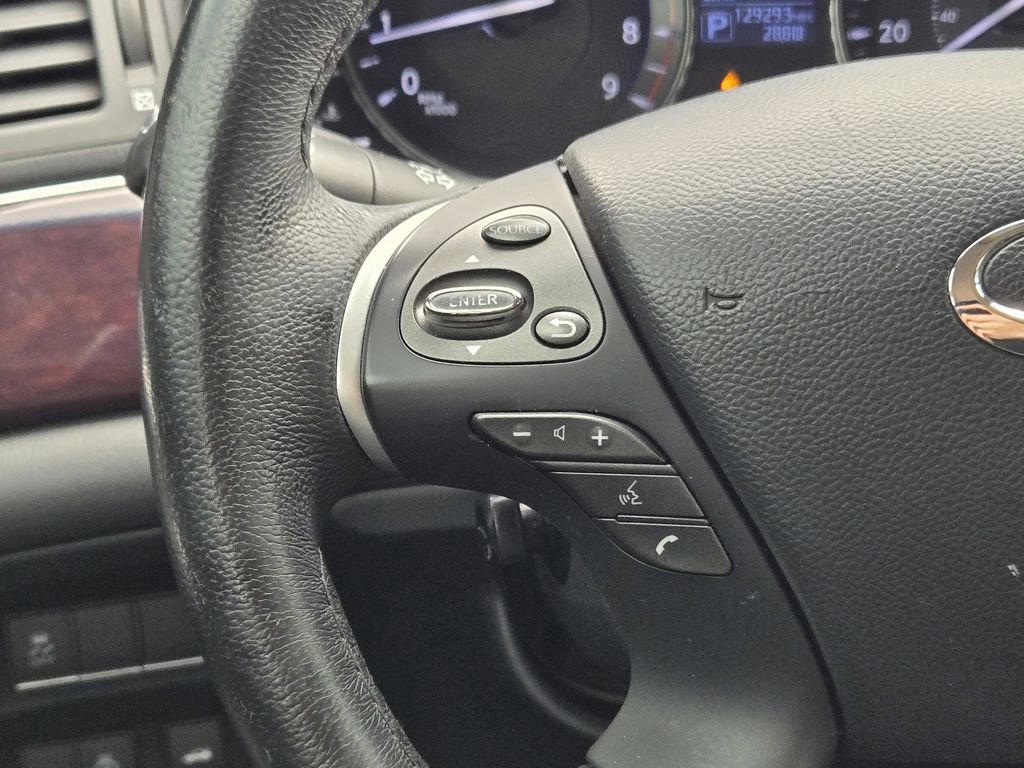 Used 2017 INFINITI Q70 L 3.7 image 37