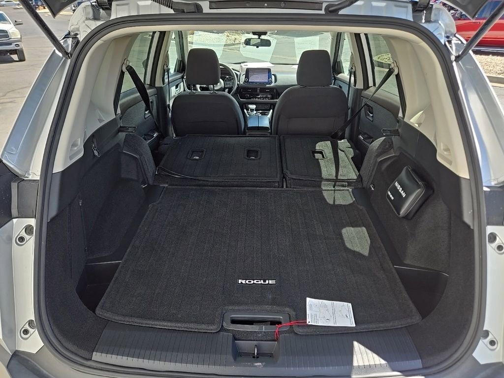 Used 2022 Nissan Rogue SV AWD/4WD image 43