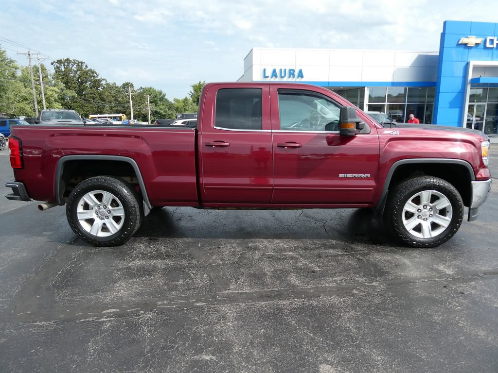 Used 2015 GMC Sierra 1500 SLE w/ Carbon-20 Edition AWD/4WD image 4