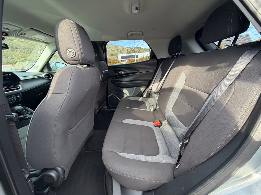 Used 2024 Chevrolet TrailBlazer LT AWD/4WD image 12