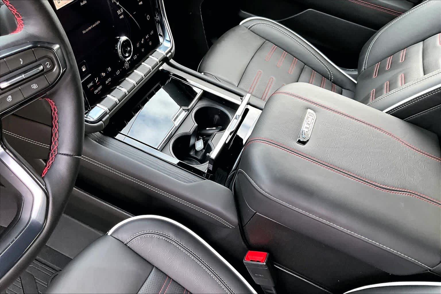 Used 2026 GMC Yukon XL AT4 Ultimate w/ LPO, Floor Liner Package AWD/4WD image 19