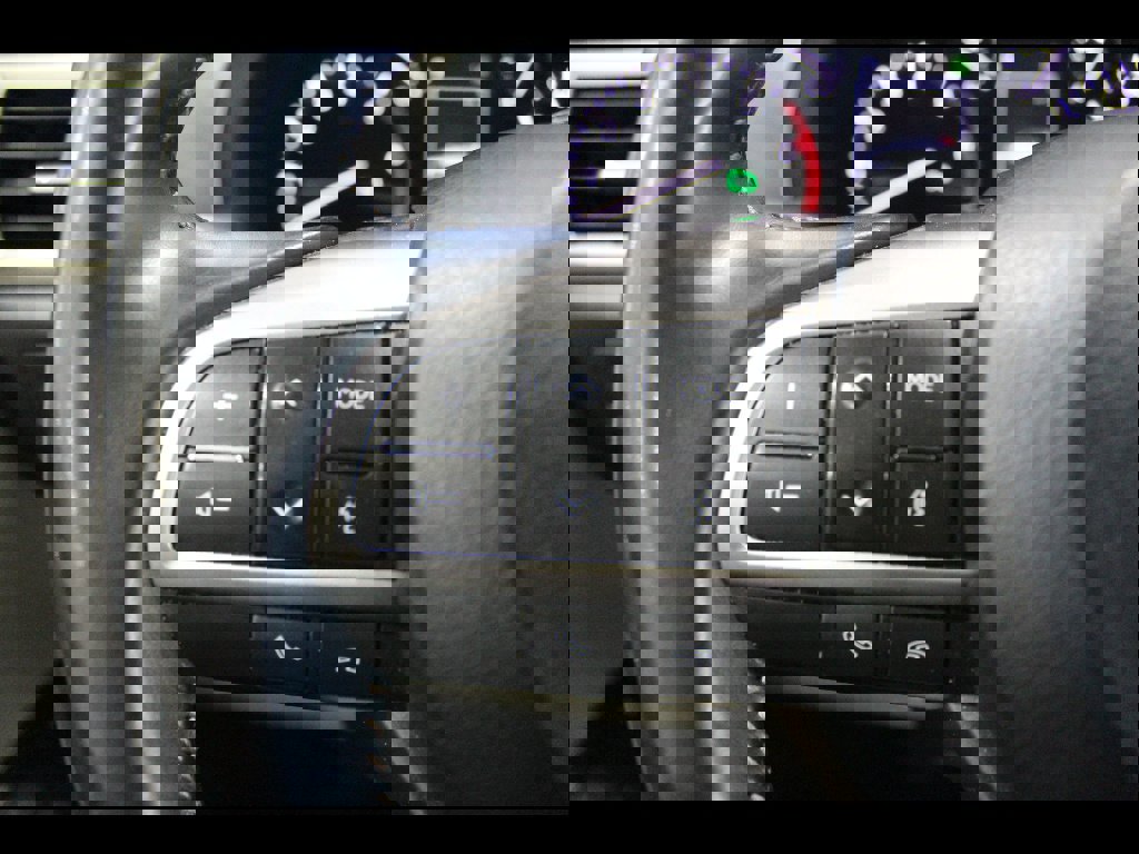 Used 2020 Lexus GX 460 Premium w/ Premium Package image 26