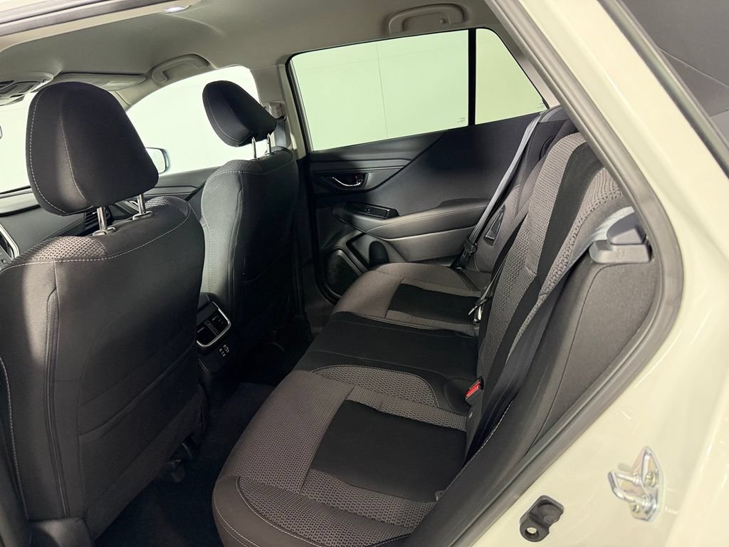 Used 2025 Subaru Outback Premium AWD/4WD image 21