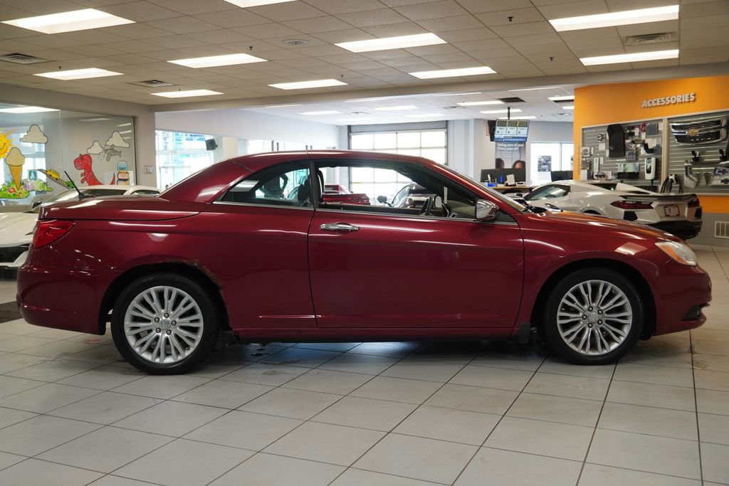 Used 2012 Chrysler 200 Limited FWD image 13