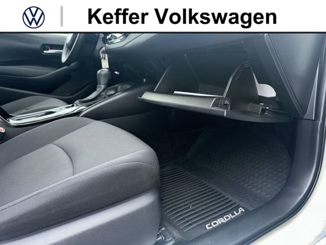Used 2020 Toyota Corolla LE FWD image 32