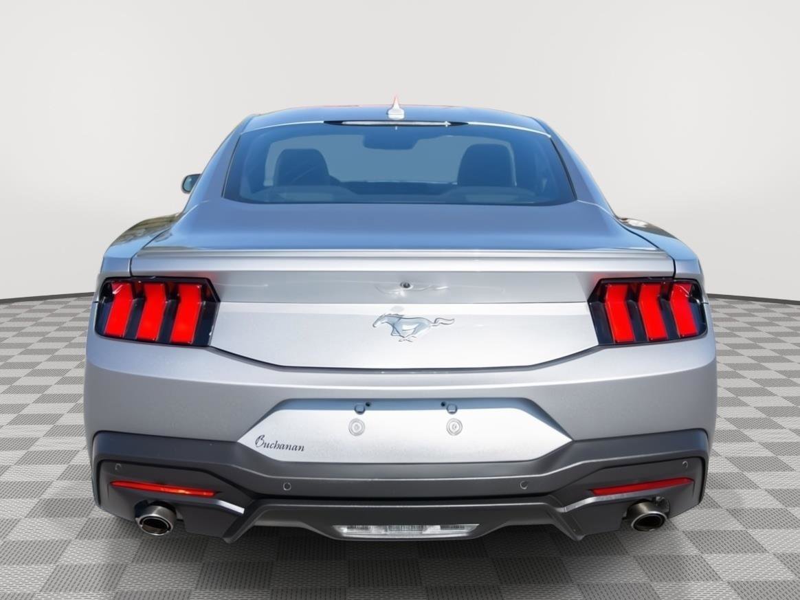 Used 2024 Ford Mustang Premium image 5