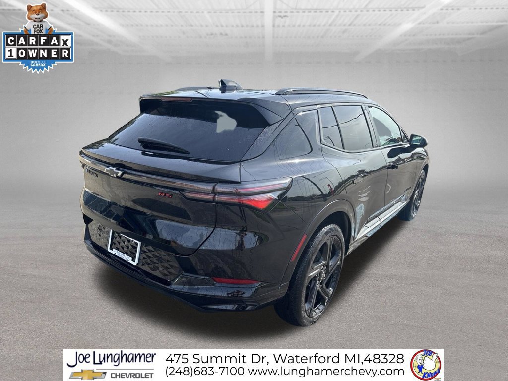 Used 2024 Chevrolet Equinox EV RS FWD image 3