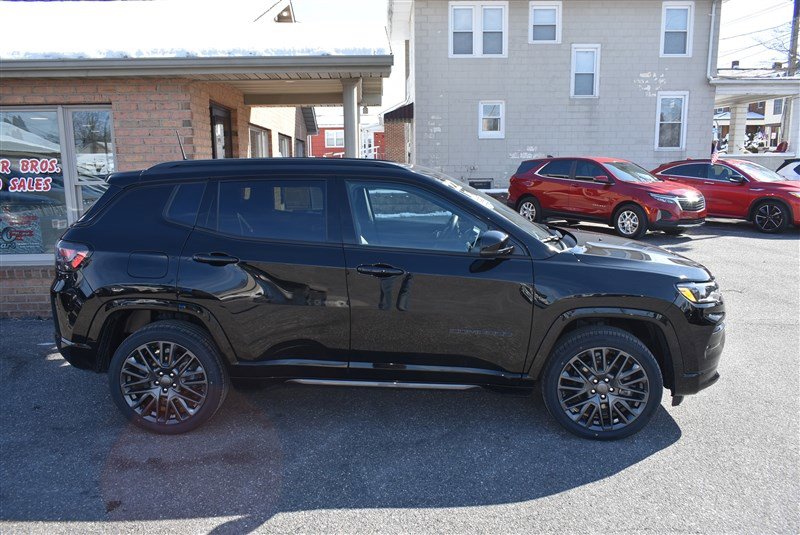 Used 2022 Jeep Compass High Altitude image 2