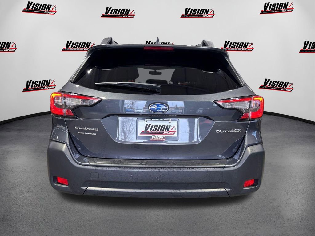 Used 2024 Subaru Outback Premium AWD/4WD image 6