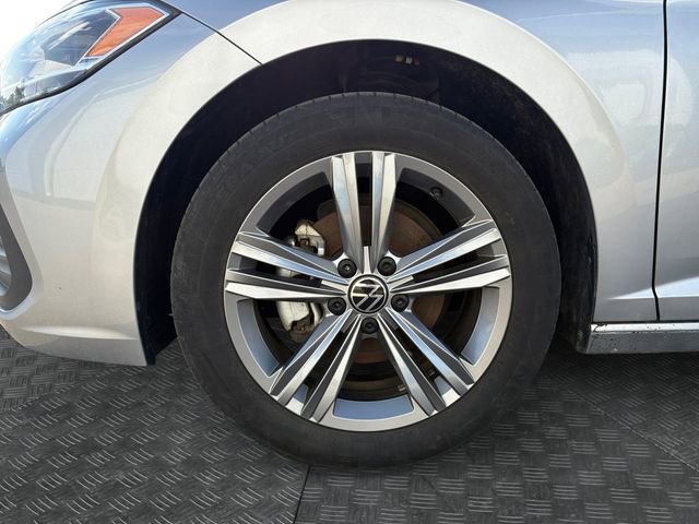 Used 2024 Volkswagen Jetta SE FWD image 13