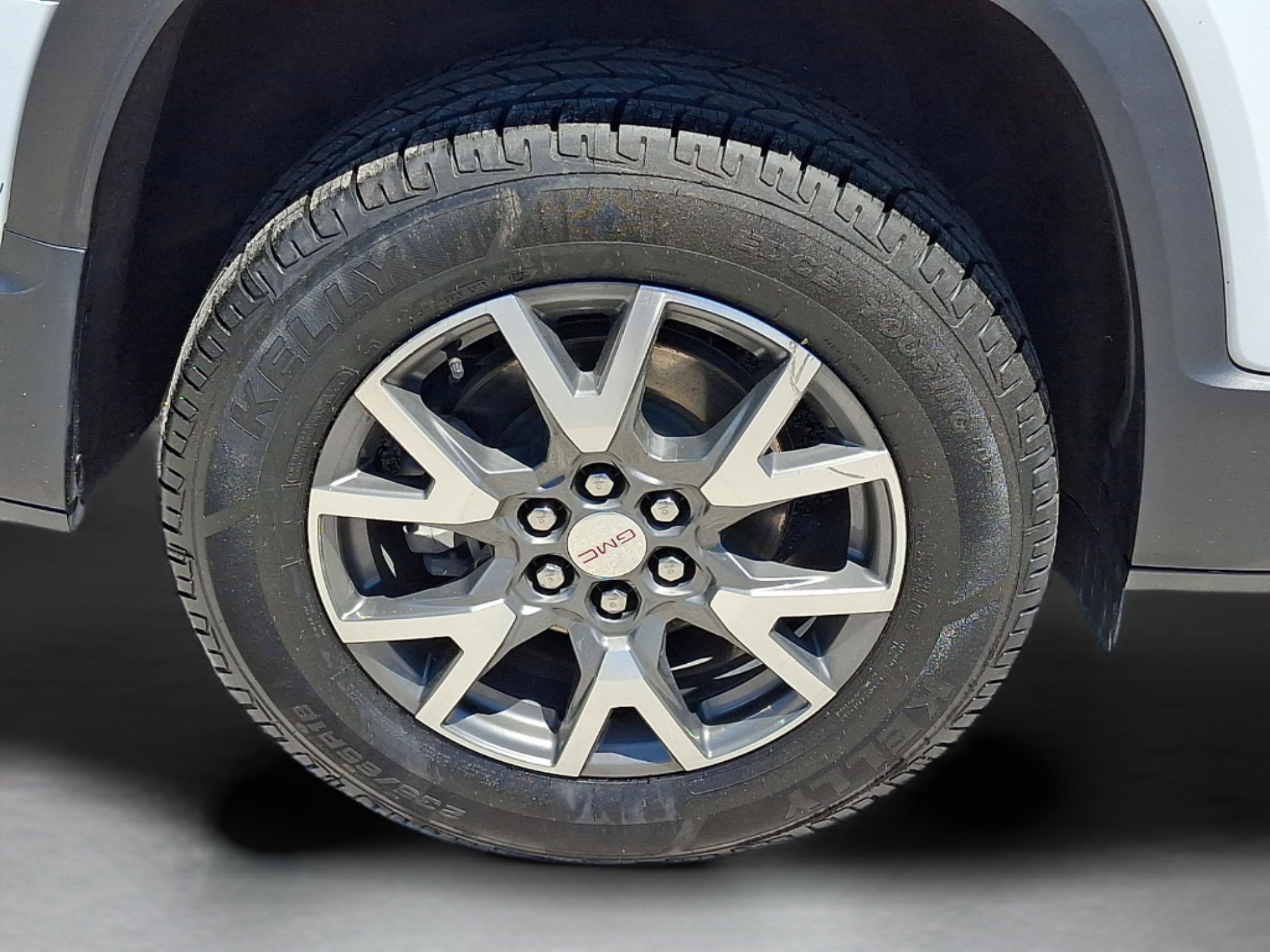 Used 2023 GMC Acadia SLE FWD image 25