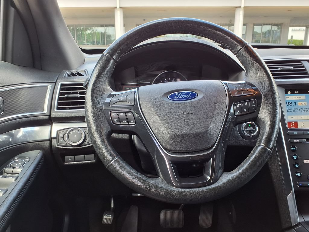 Used 2018 Ford Explorer Limited FWD image 17