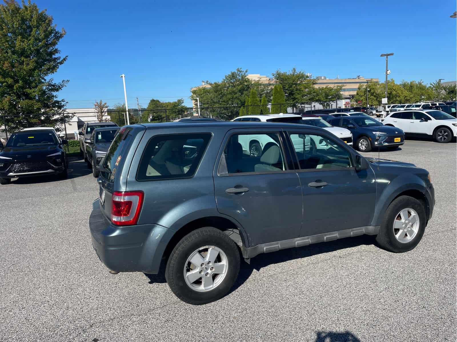 Used 2012 Ford Escape XLS FWD image 4