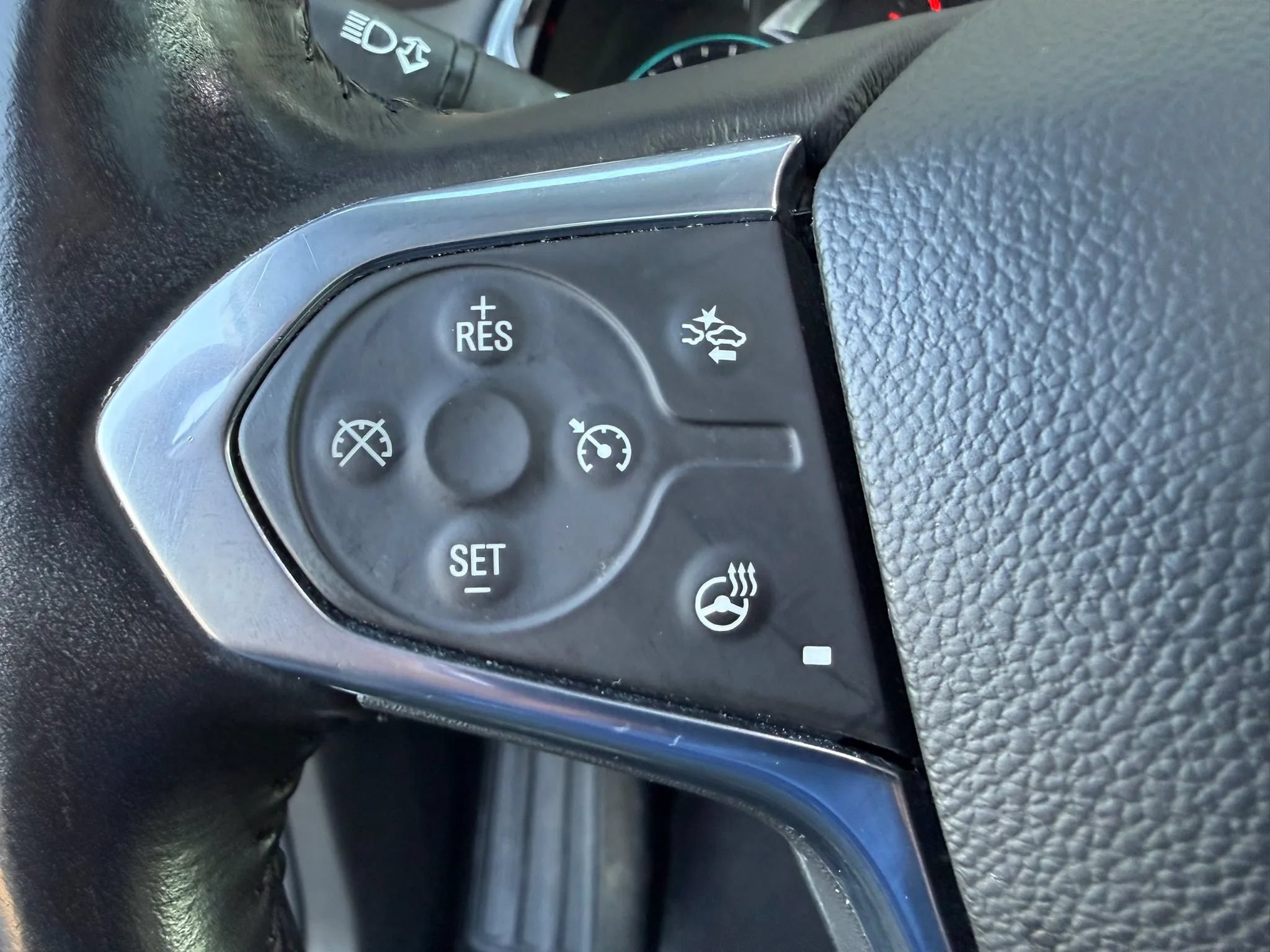 Used 2021 Chevrolet Traverse High Country w/ LPO, Cargo Package AWD/4WD image 29