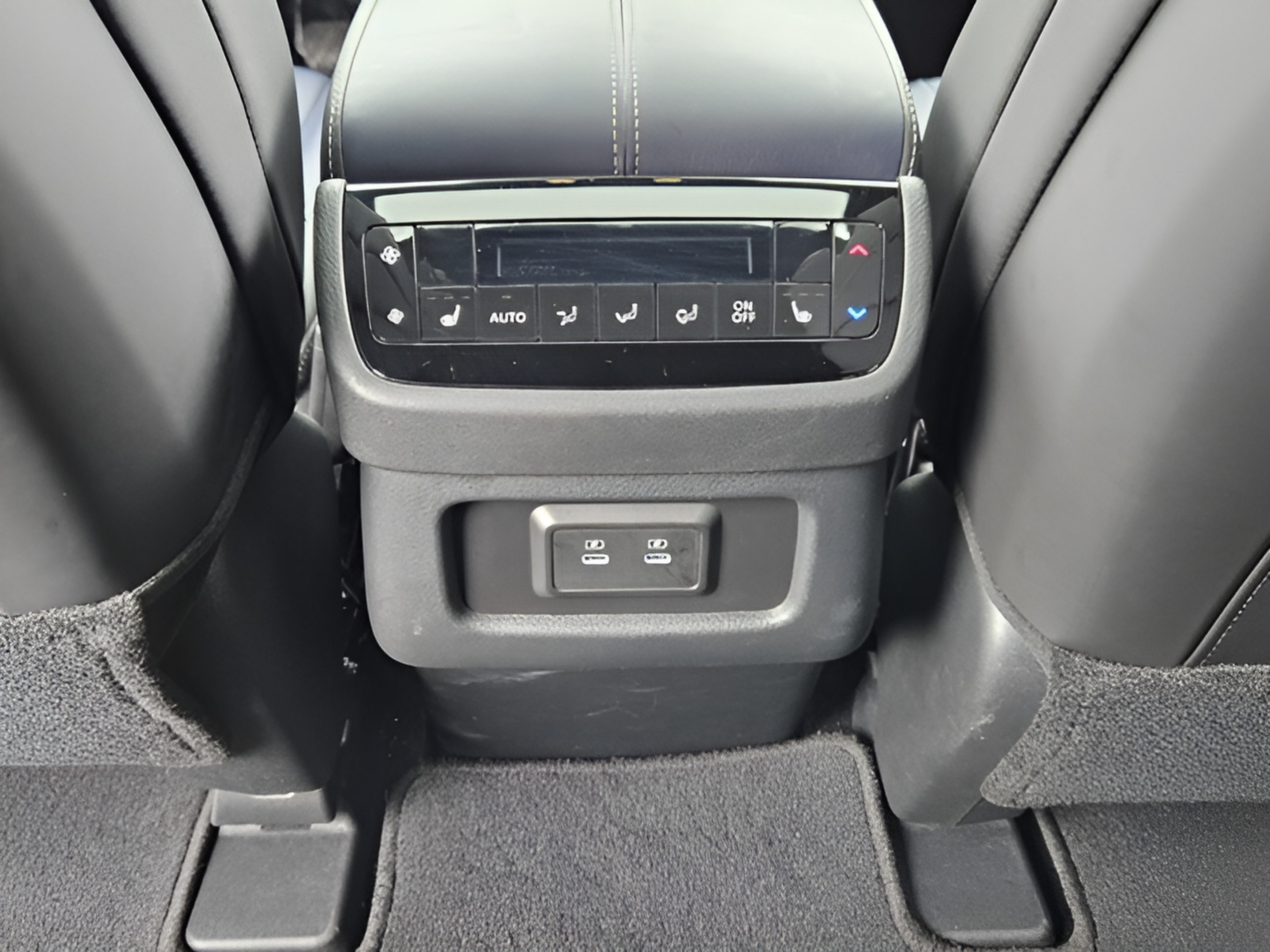 Certified 2026 INFINITI QX60 Sport w/ Dark Cargo Package AWD/4WD image 12