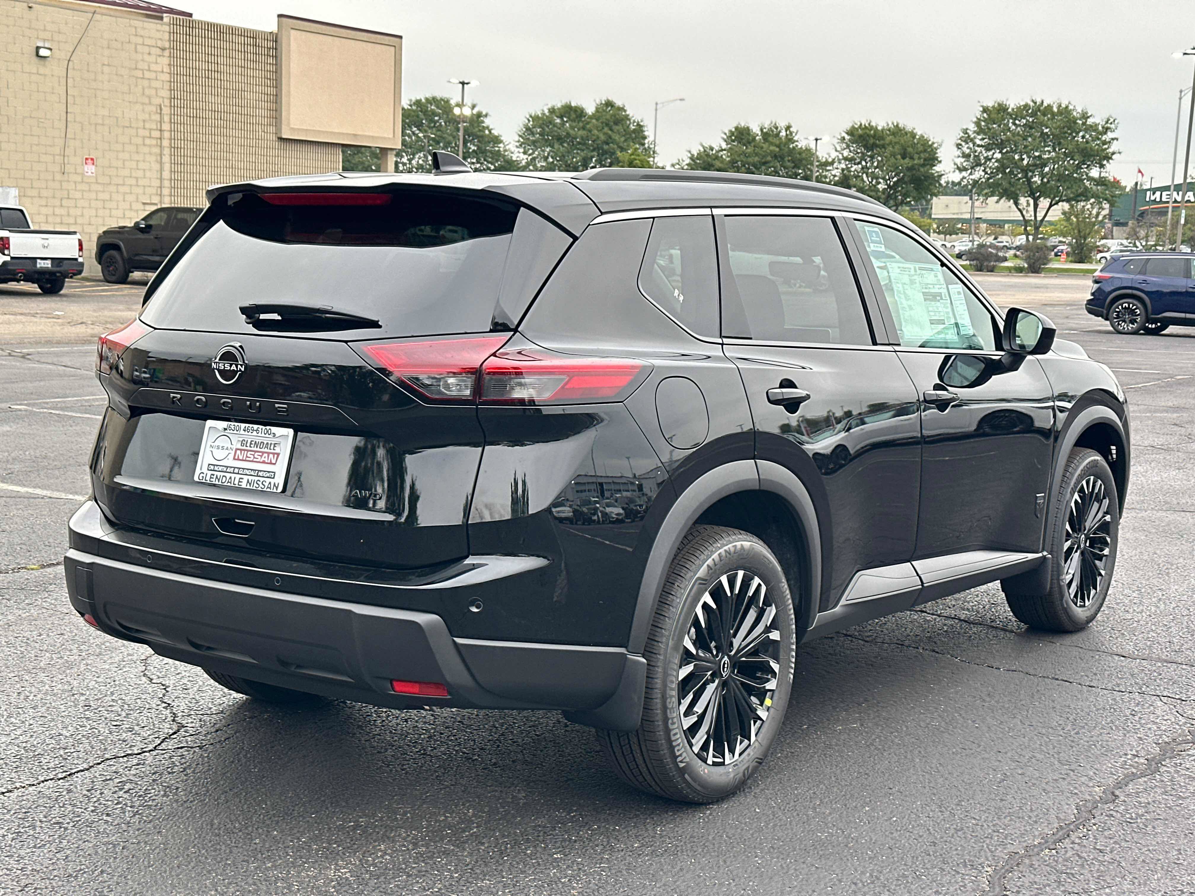 New 2026 Nissan Rogue Dark Armor AWD/4WD image 5