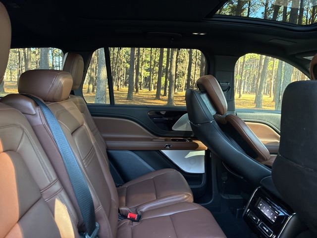 Certified 2022 Lincoln Aviator Reserve w/ Equipment Group 201A image 24