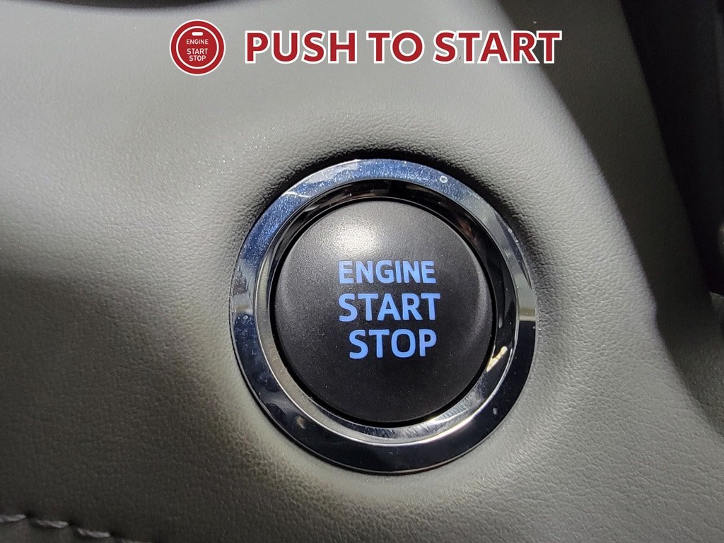 Used 2022 Toyota Highlander XLE AWD/4WD image 19