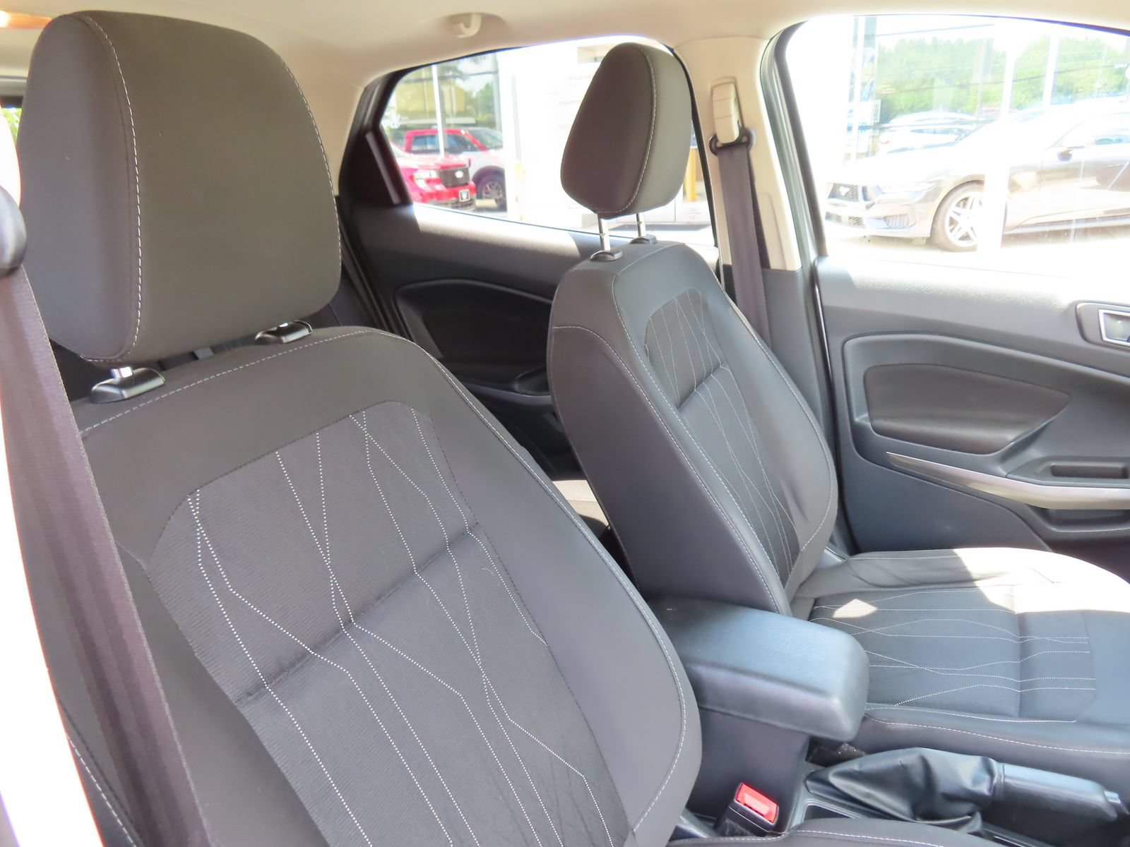 Used 2020 Ford EcoSport SE w/ SE Convenience Package AWD/4WD image 32
