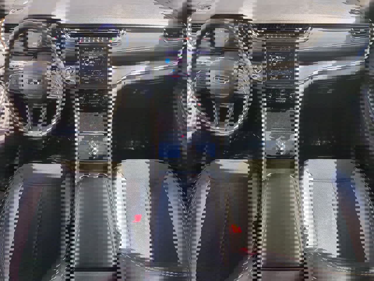 Used 2024 Jeep Grand Cherokee Altitude image 16