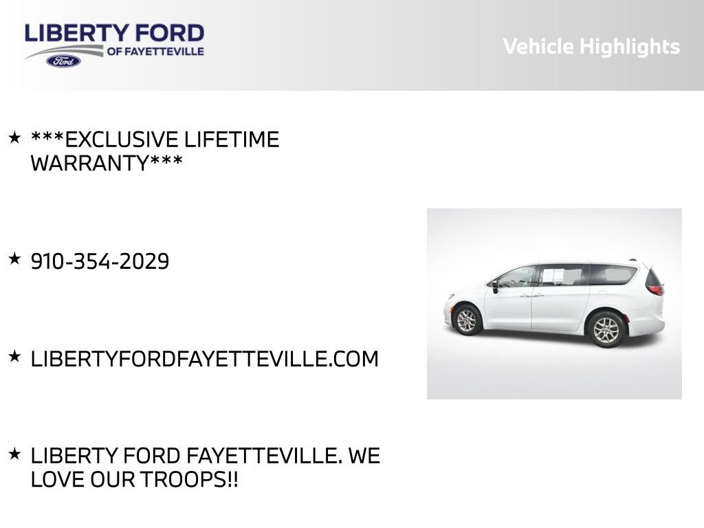 Used 2025 Chrysler Pacifica Select FWD image 5