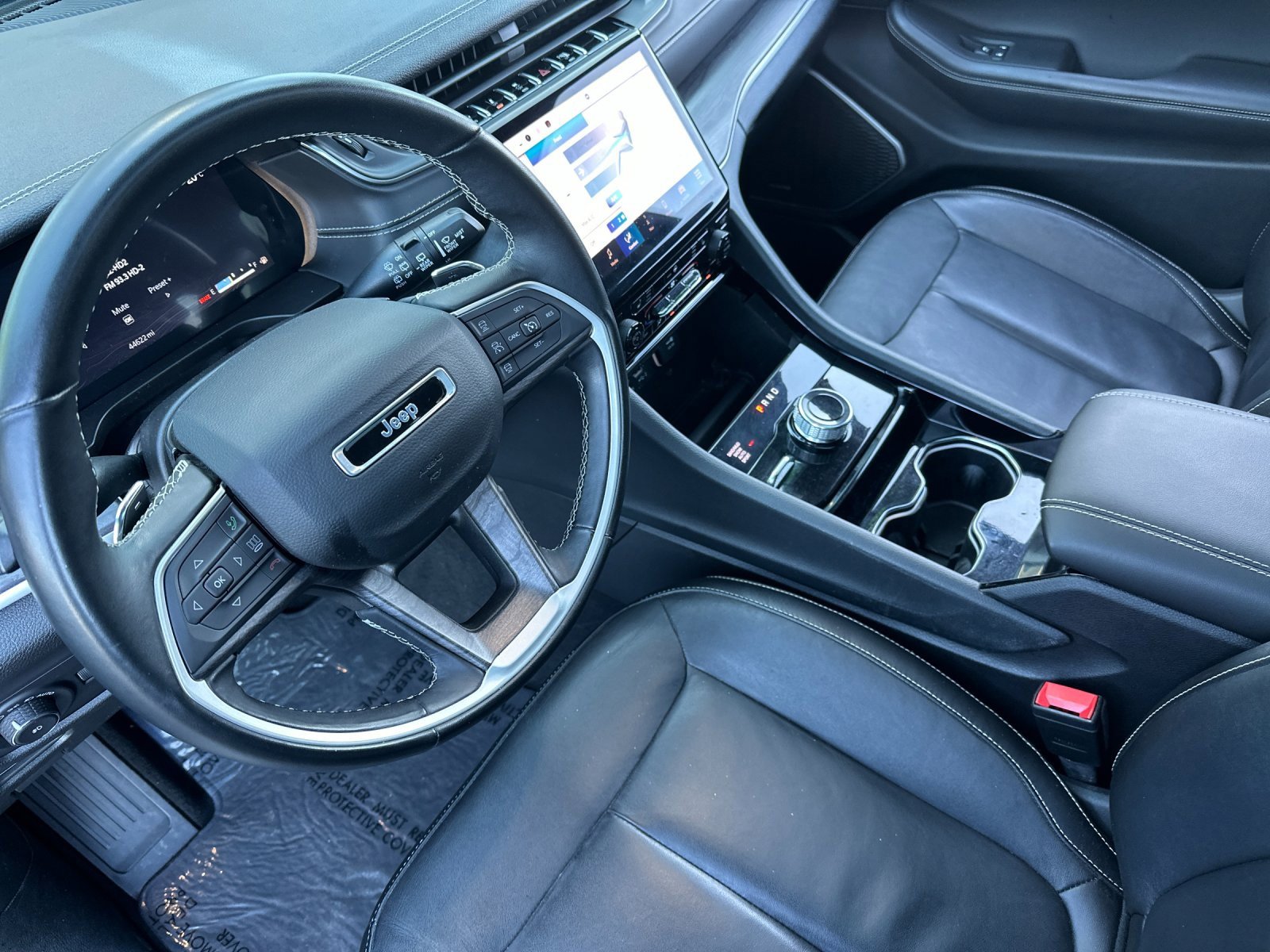 Used 2022 Jeep Grand Cherokee L Limited image 10