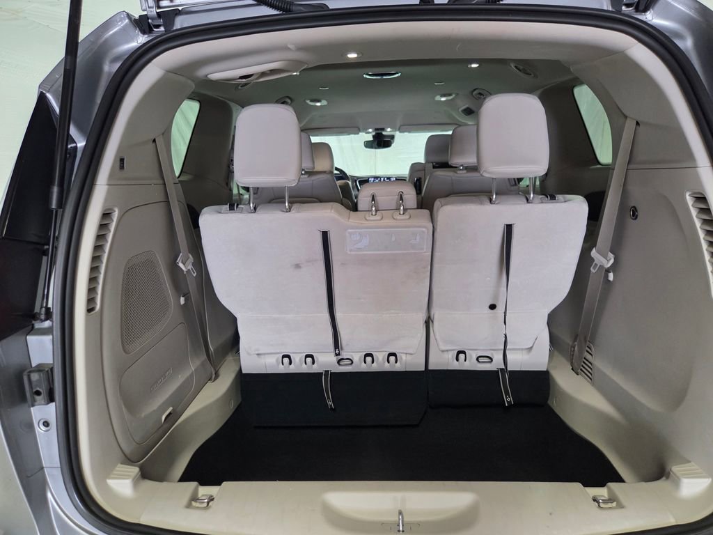Used 2021 Chrysler Pacifica Touring-L w/ Uconnect Theater Family Group FWD image 25