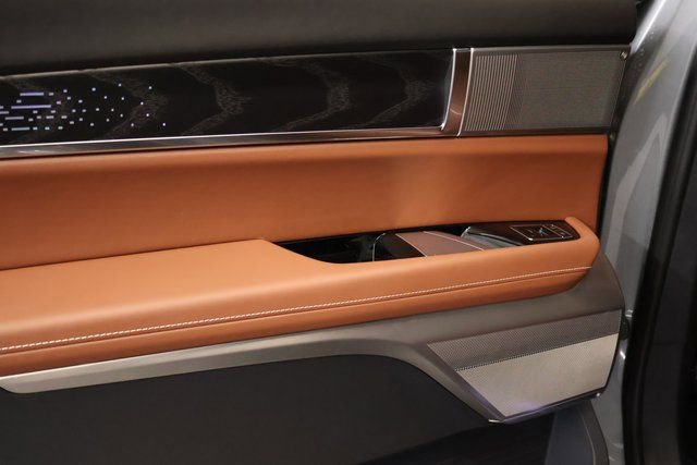 New 2026 Cadillac Vistiq Platinum image 27