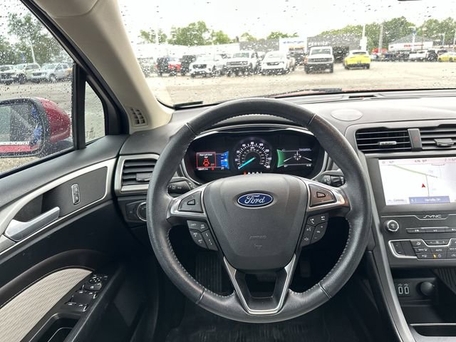 Used 2020 Ford Fusion SE w/ Equipment Group 151A FWD image 13