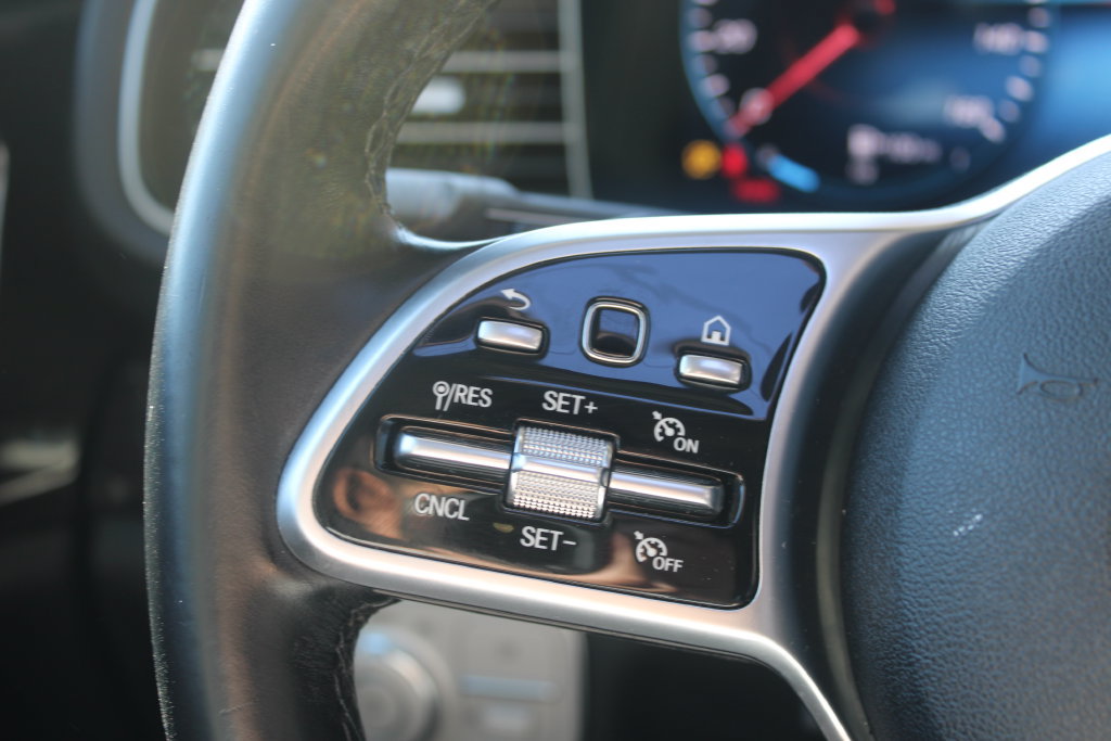 Used 2020 Mercedes-Benz GLE 350 4MATIC image 15