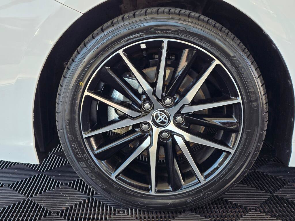 Used 2023 Toyota Camry SE AWD/4WD image 10