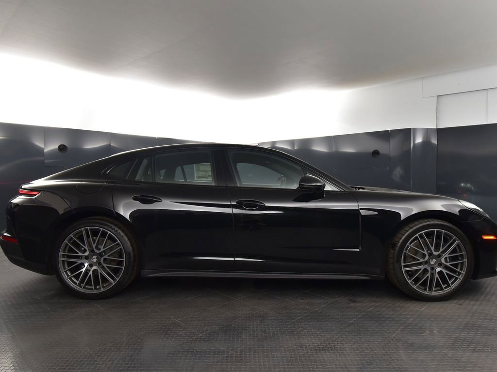 Used 2025 Porsche Panamera 4 image 8