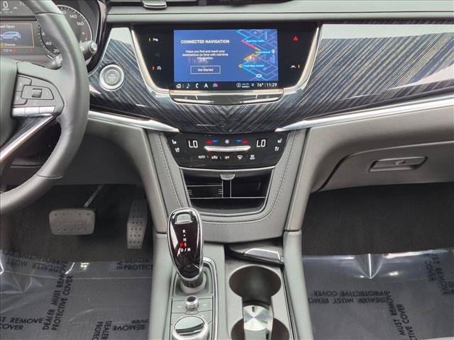 Used 2024 Cadillac XT6 Premium Luxury FWD image 14