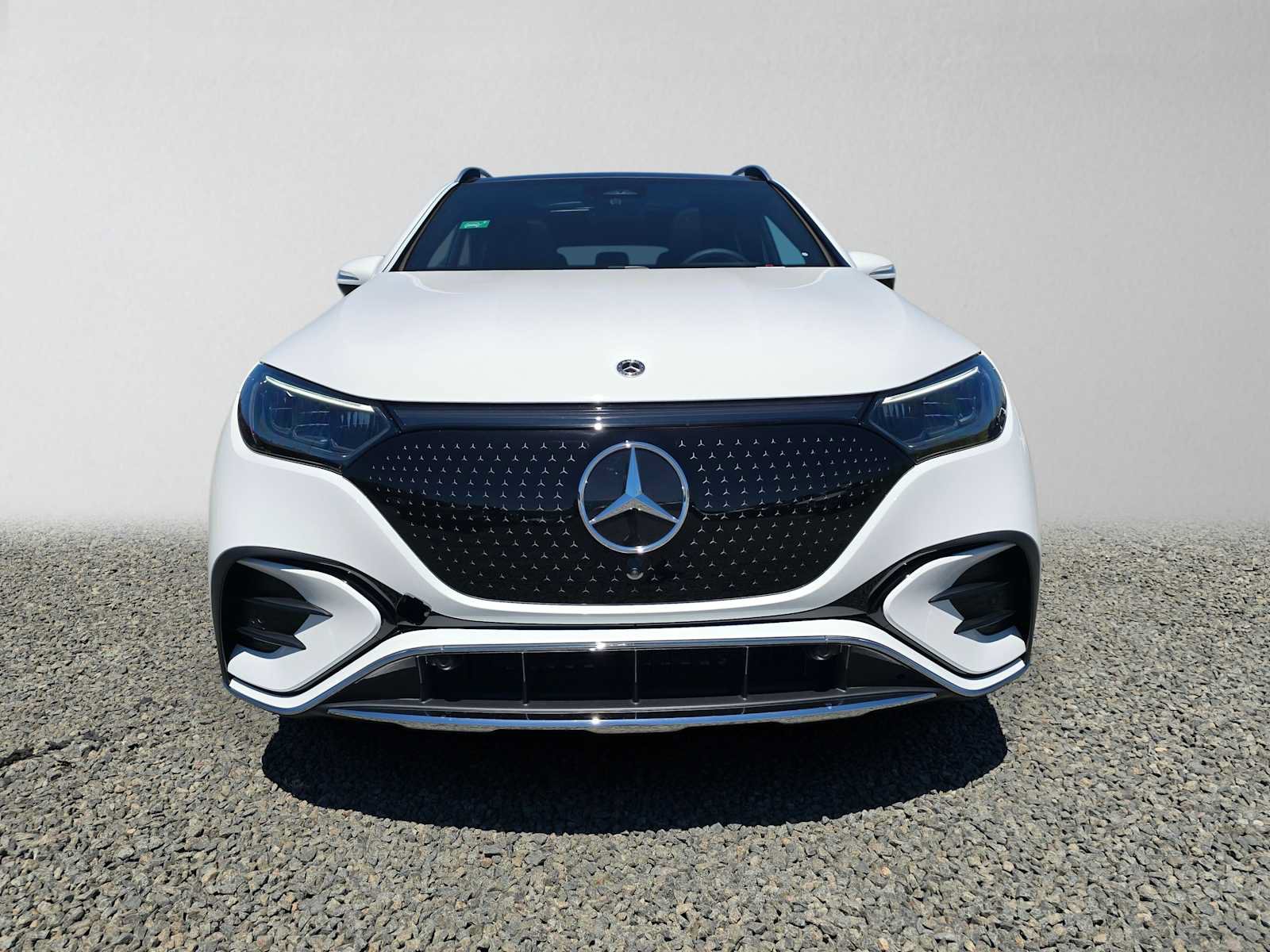 New 2026 Mercedes-Benz EQE 320 4MATIC SUV image 8