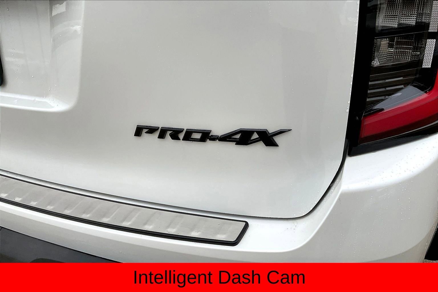 Used 2025 Nissan Armada PRO-4X w/ Pro-4X Premium Package image 14
