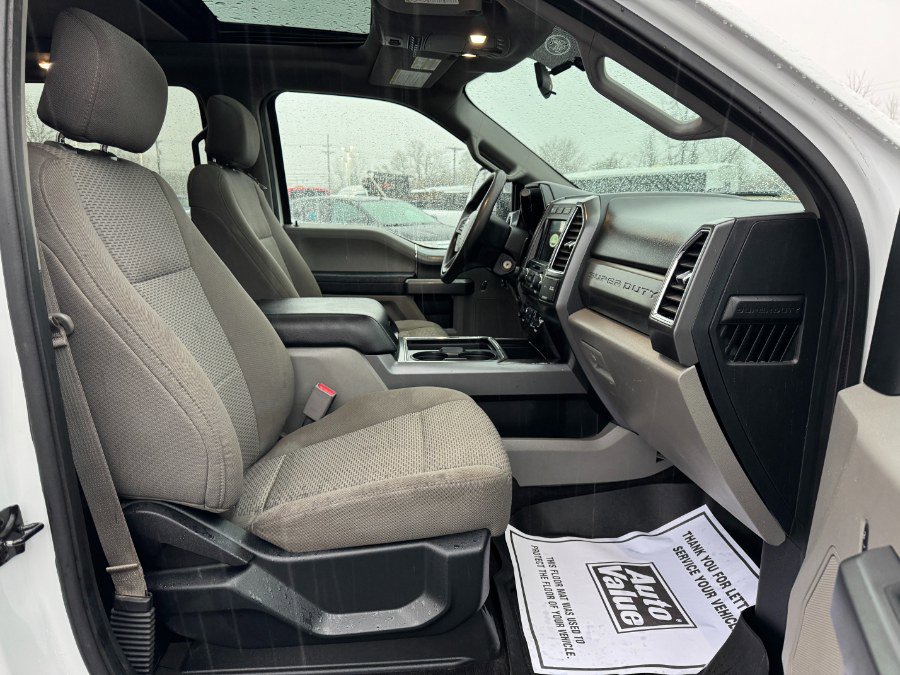 Used 2017 Ford F250 XLT w/ XLT Premium Package image 18