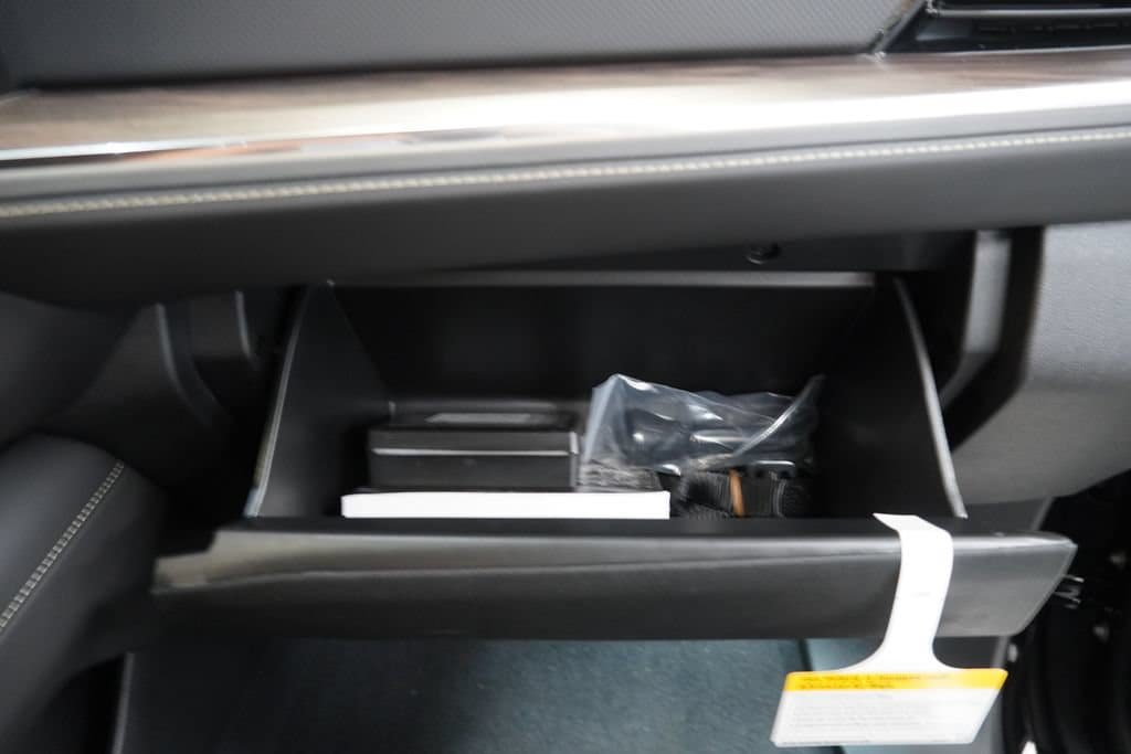 New 2026 Chevrolet Suburban Premier AWD/4WD image 43