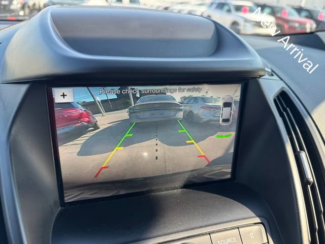 Used 2019 Ford Escape SEL image 9